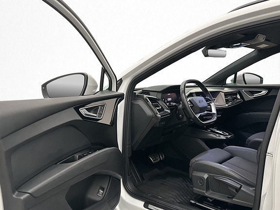 Audi Q4 e-tron 11 of 30