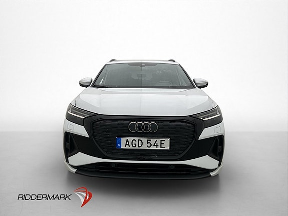 Audi Q4 e-tron 3 of 30