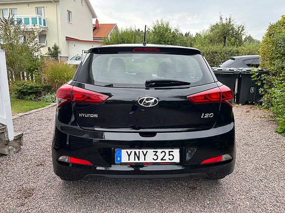 Hyundai i20 6 of 12