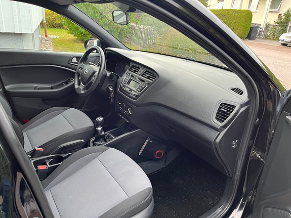 Hyundai i20 9 of 12