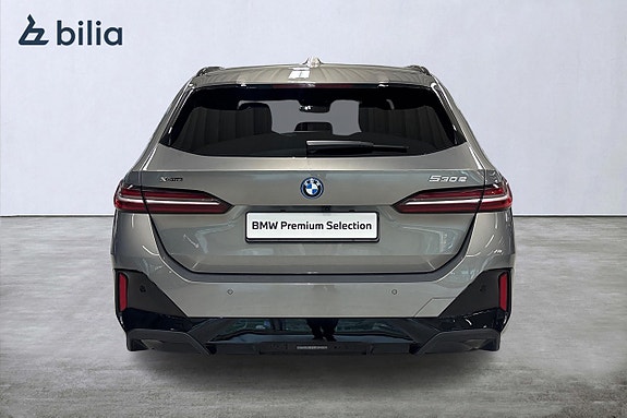 BMW 530e 4 of 18
