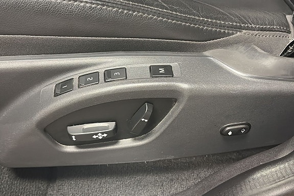 Volvo XC60 15 of 20