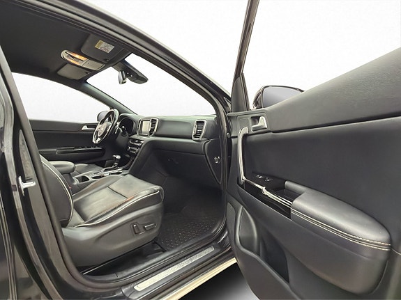 Kia Sportage 27 of 30