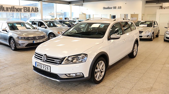 Volkswagen Passat Alltrack 2 of 19