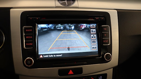 Volkswagen Passat Alltrack 18 of 19