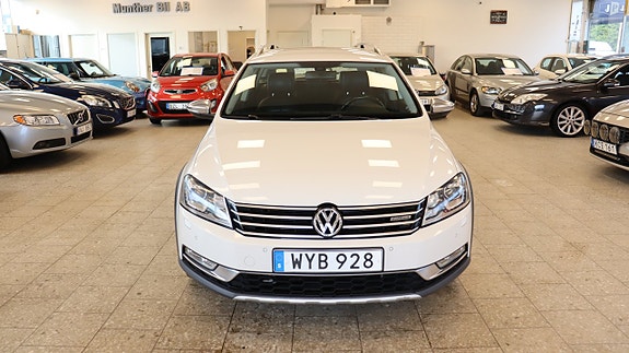 Volkswagen Passat Alltrack 7 of 19