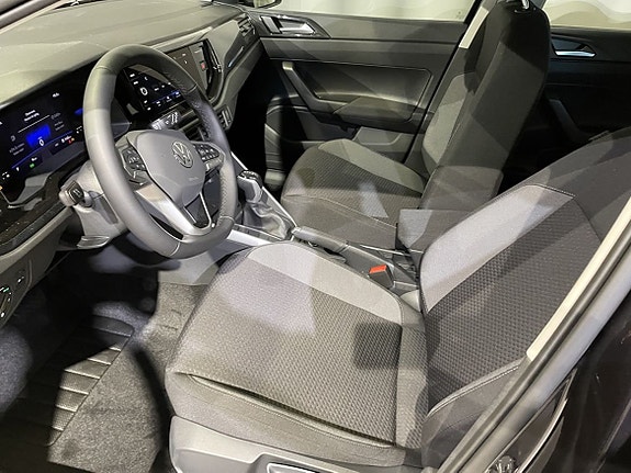 Volkswagen Polo 10 of 18