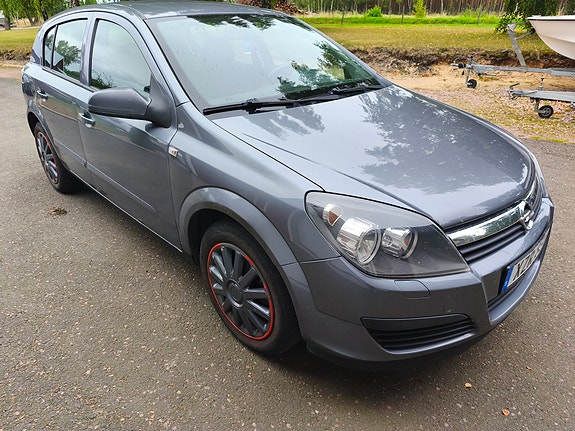 Opel Astra 2 of 6