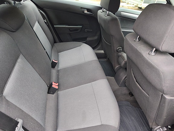 Opel Astra 6 of 6
