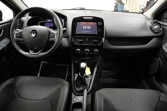 Renault Clio 9 of 14