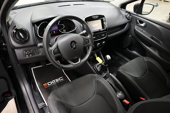 Renault Clio 8 of 14