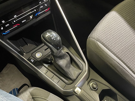Volkswagen Polo 13 of 15