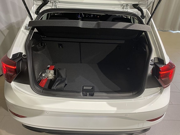 Volkswagen Polo 7 of 15