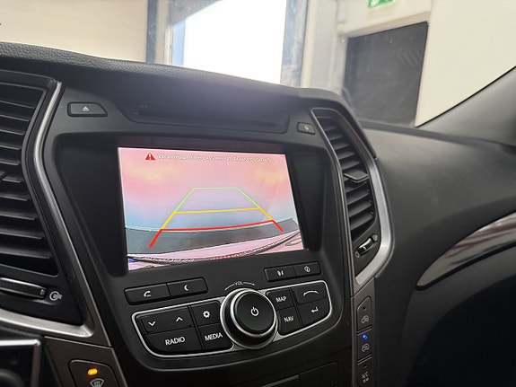 Hyundai Santa Fe 12 of 16