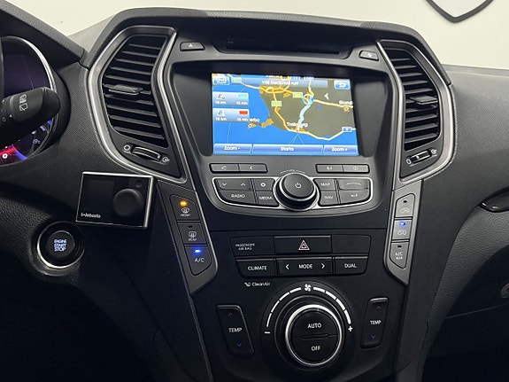 Hyundai Santa Fe 15 of 16