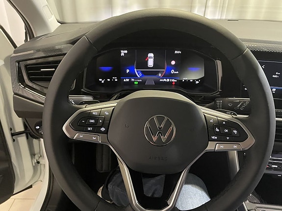 Volkswagen Polo 11 of 15