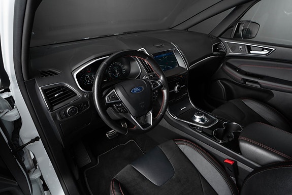 Ford S-MAX 7 of 23