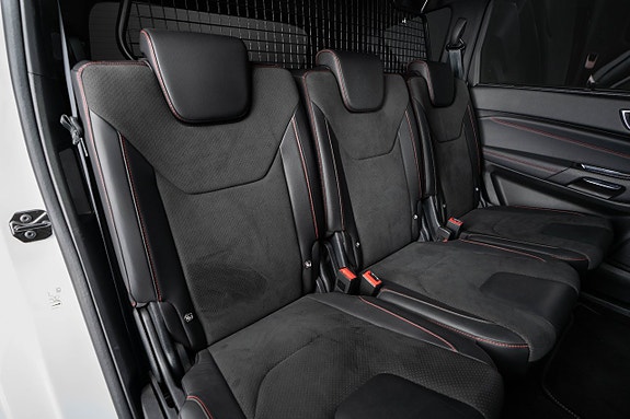 Ford S-MAX 16 of 23