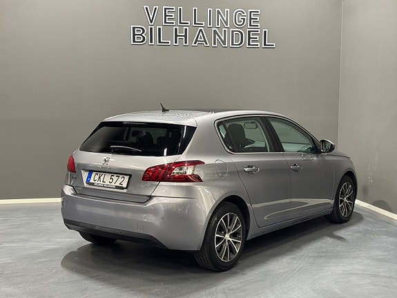 Peugeot 308 3 of 16