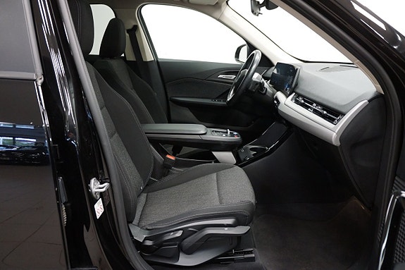 BMW iX1 11 of 19