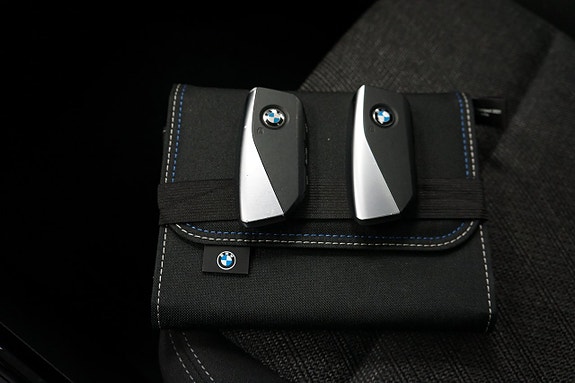 BMW iX1 18 of 19