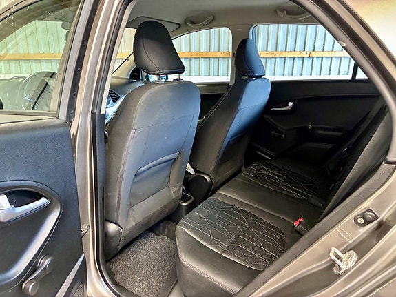 Kia Picanto 11 of 11
