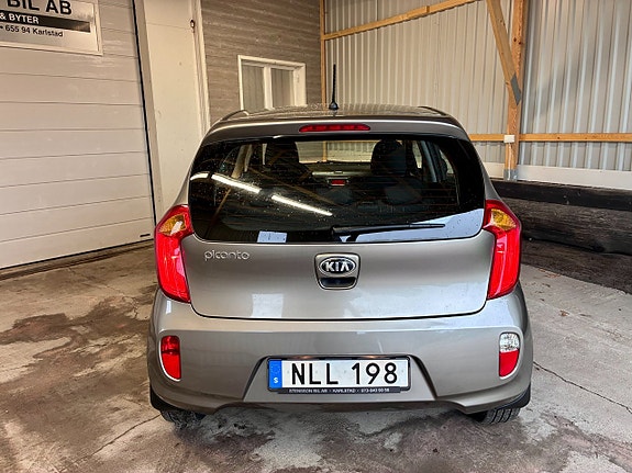 Kia Picanto 6 of 11