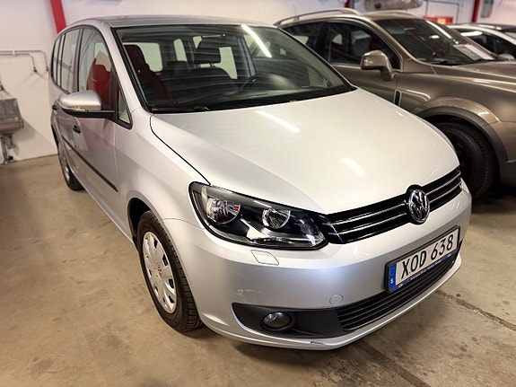 Volkswagen Touran 2 of 10