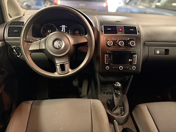 Volkswagen Touran 7 of 10