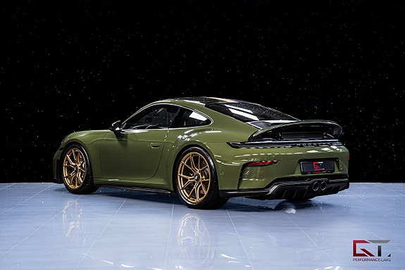 Porsche 911 8 of 24