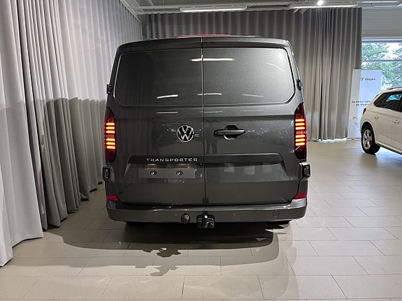 Volkswagen Transporter 10 of 14