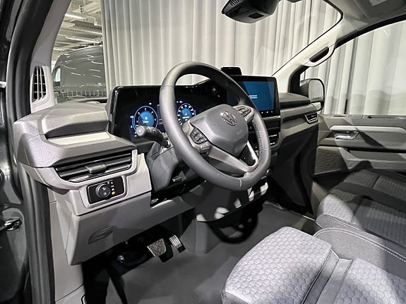 Volkswagen Transporter 4 of 14