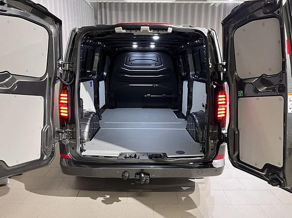 Volkswagen Transporter 14 of 14