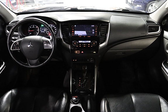 Mitsubishi L200 16 of 25