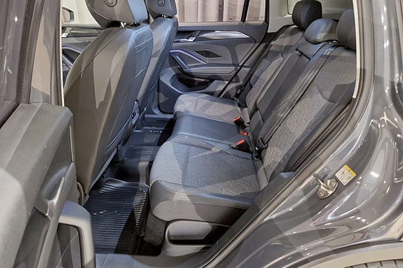 Volkswagen Tiguan 14 of 14