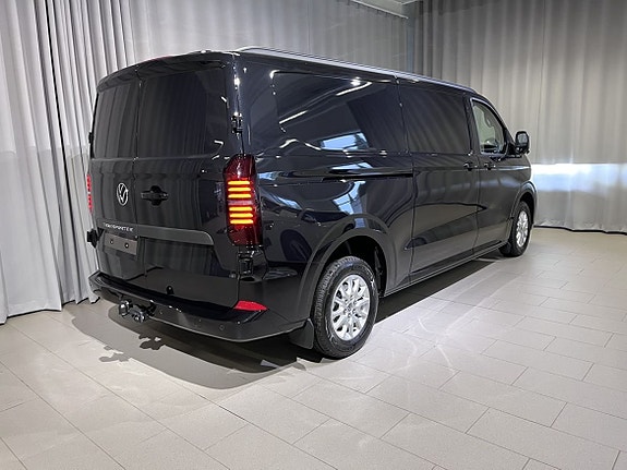 Volkswagen Transporter 11 of 14