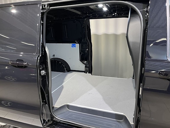 Volkswagen Transporter 13 of 14