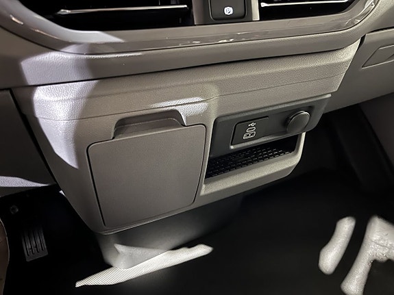 Volkswagen Transporter 8 of 14