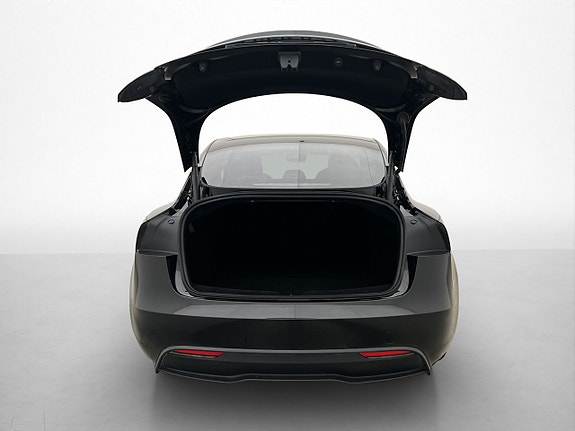 Tesla Model 3 30 of 30