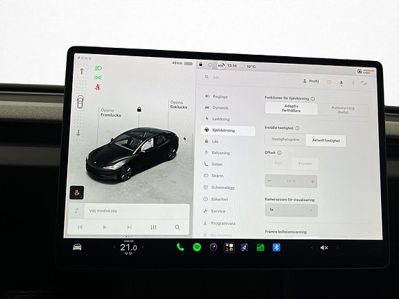 Tesla Model 3 25 of 30