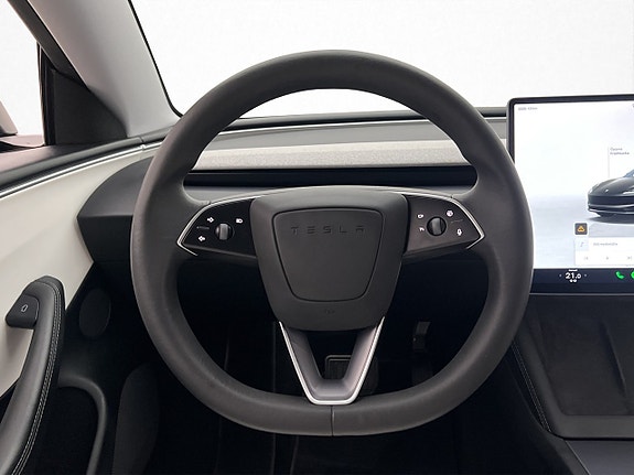 Tesla Model 3 12 of 30