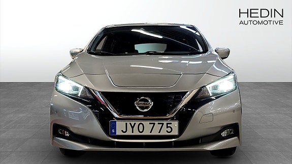 Nissan Leaf 8 of 13