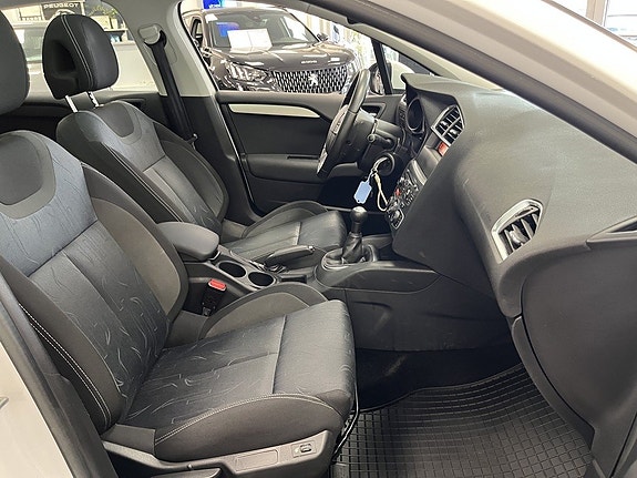 Citroen C4 9 of 14