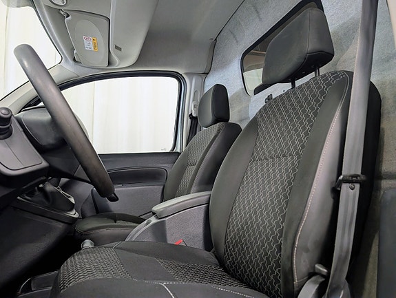 Renault Kangoo Express 8 of 11