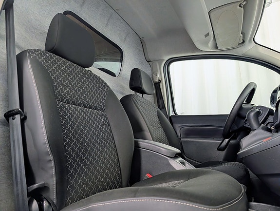 Renault Kangoo Express 9 of 11