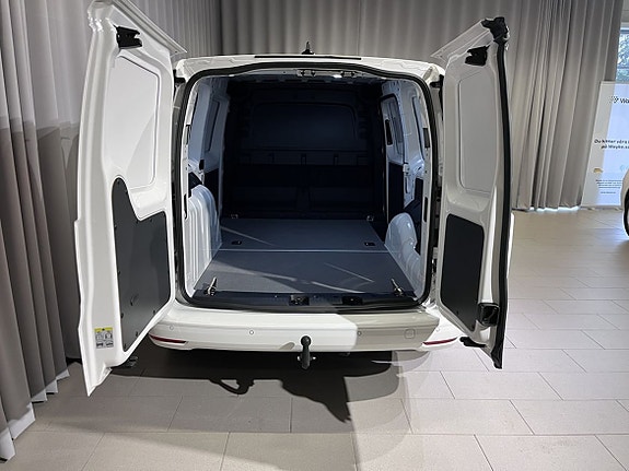 Volkswagen Caddy Maxi 8 of 11