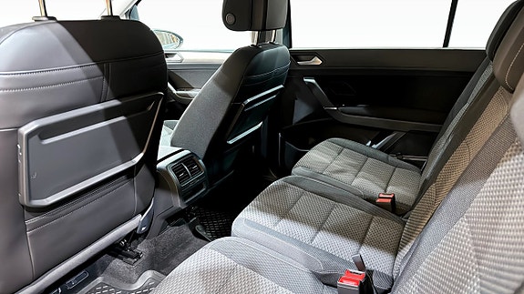 Volkswagen Touran 11 of 21