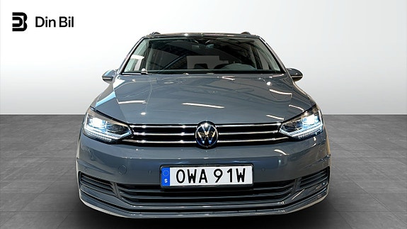Volkswagen Touran 4 of 21