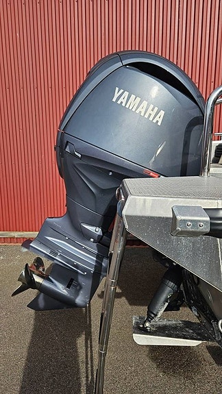 Buster XXL -21 Yamaha F150 XC (Ny motor -25, endast 13 tim!) 12 of 12