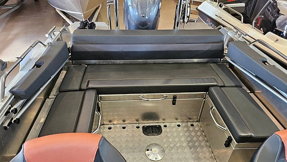 Buster XXL -21 Yamaha F150 XC (Ny motor -25, endast 13 tim!) 8 of 12
